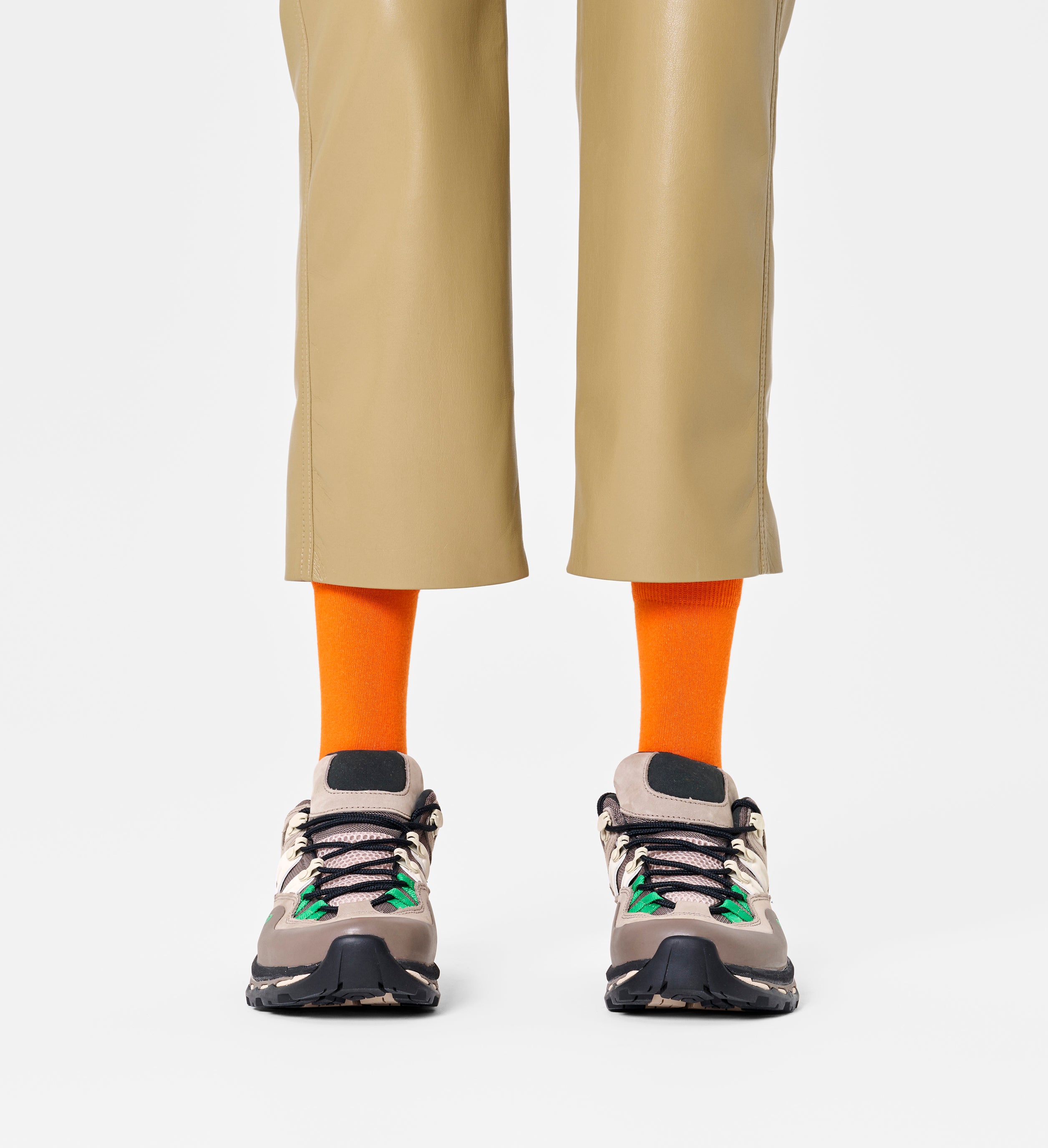 Crew length socks (solid)